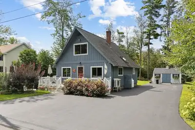 Image de Peaceful & Updated Ocean Park 3br, 2-Bath Beach Cottage