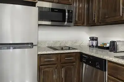 Image de Executive King 1br Suite w/Breakfast, Pool & Gym