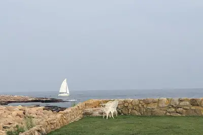 Image de Oceanfront Cottage next to Lighthouse, sleeps 8