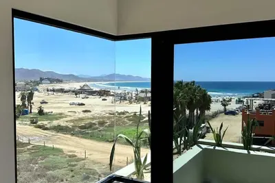 Image de Oceanview condo w/ two private patios steps to the main beach at Cerritos