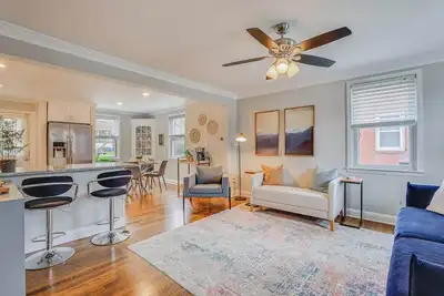 Image de Modern & Spacious: 9 Mi to Dtwn Baltimore