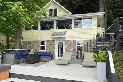 Image de Charming 2-bedroom cottage on Loon Lake.