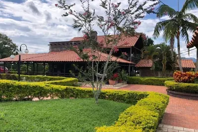 Image de Experience the magic of the Eje Cafetero at Finca La Estancia. Nature and comfort!