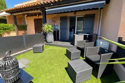 Image de Superbe studio 4p au Lavandou.
