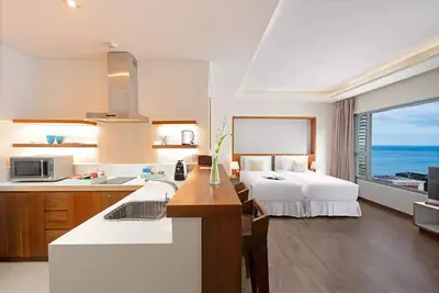 Image de Cozy 1 Bedroom Sea View Apartment in Da Nang – WiFi, Ac & Fitness Room