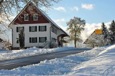 Image de Maison de vacances 'Nordschwarzwald' avec terrasse privée, jardin privé et Wi-Fi