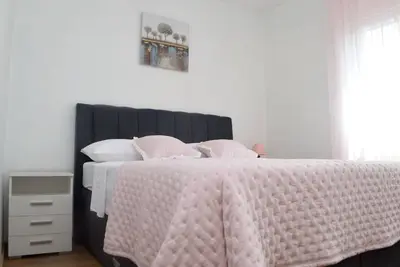 Image de Appartement d'une chambre avec le balcon et la vue sur le mer Lukoran, Ugljan (A-23830-c)