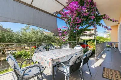 Image de Appartement de deux chambres avec la terrasse Trogir (A-24167-a)