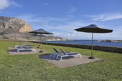Villa Galazia: A bright and sunny two-story villa located in Favignana, in the wonderful archipelago of the Egadi Islands, with Free Wi-Fi.