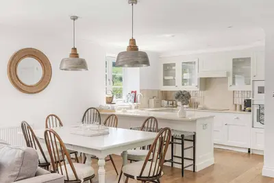 Image de Beautiful Coach House with Padel Court & Hot Tub