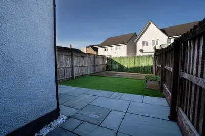 Image de 3br | Sleeps 6 | Free Parking | Near City & Beach