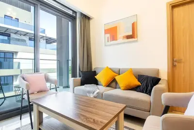 Image de Spacious 2br Next to Meydan Racecourse w/ Balcony