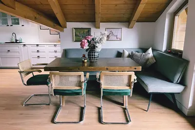 Image de Tradition meets modernity - cozy, quiet and central right on the Loisach