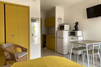 Image de Studio rénové avec balcon et Wifi à Balaruc-les-Bains
