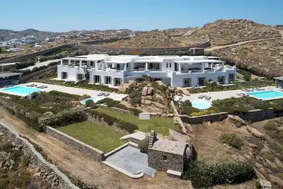 Image de Alkyonia Estate - A luxury seafront estate by Paraga Beach, Mykonos, Greece