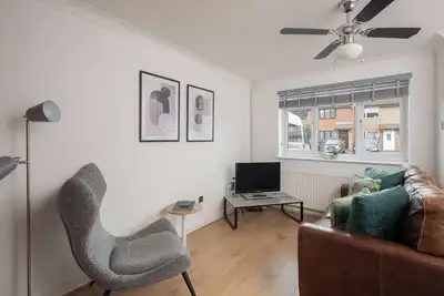 Image de Comfortable 2 Bedroom Home with Parking in Taunton