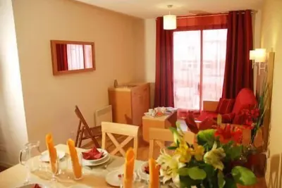 Image de Wifi, piscine, parking, télévision, 45m², Le Treport