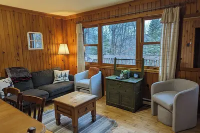 Image de Enchanted chalet with Hot Tub near Saint Sauveur