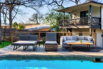 Image de Upscale Zilker Gem | Pool & Two Kitchens
