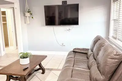 Image de Quiet home in Kenner with Ac, WiFi. Mins from everything/ Airport, Nola