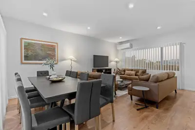 Image de Premium Townhouse w Sunset Views close to Airport