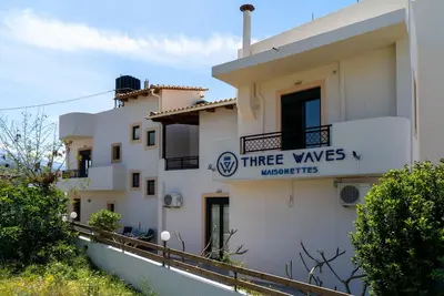 Image de Three Waves Maisonettes Manoussos