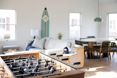 Image de 4br 2ba Cottage | Grill+Steps2Bch | No Hidden Fees