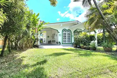 Image de Village Beach House Iv