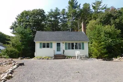 Image de Spacious 5-bedroom house in lovely York 3 min walk to Short Sands Beach. WiFi Ac