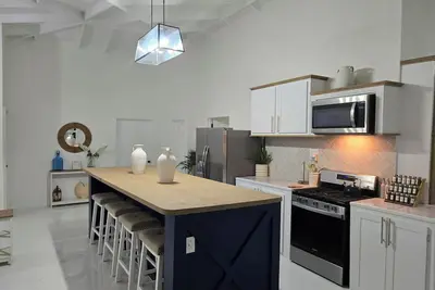 3-bedroom apartment in welcoming Grande Riviere with WiFi, Ac