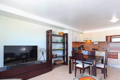 Image de Cozy 1-Br Upstairs apartment in awesome Maho Beach, Ac, gym access, pool, market