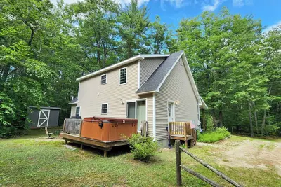 Image de Home w/ Hot Tub & Spacious Layout - Sleeps 13