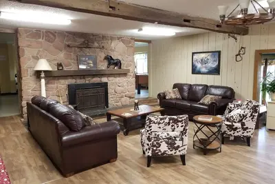 Image de Charming 3-bedroom lodge at Wolfe Ranch of Marshalltown