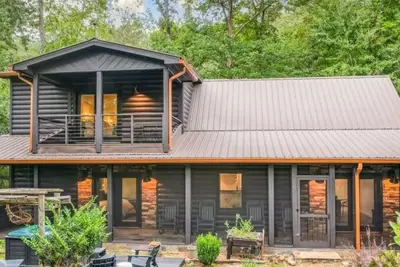 Image de Mountain Retreats, Sauna, Private Hot tub, Patio & Courtyard!
