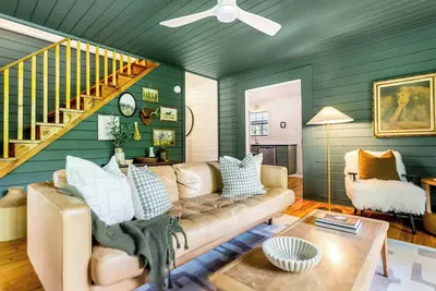 Image de Group Escape! 2 Homes+ Entertainment Barn+ Arcade