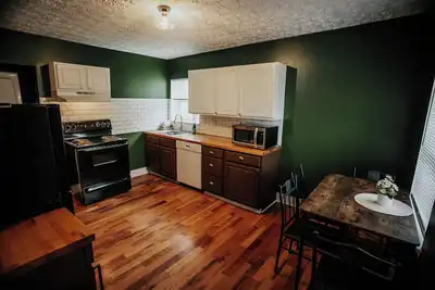 Image de Riverside Retreat at Apt B