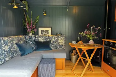 Image de The Sett, a Stunning Shepherd’s Hut & Hot Tub