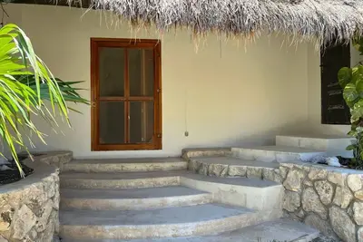 Image de House Nino, a house a few steps from the sea