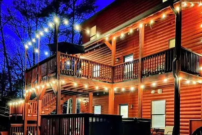 Image de Serene Deer Watch Retreat In Enchanting Ellijay, Ga