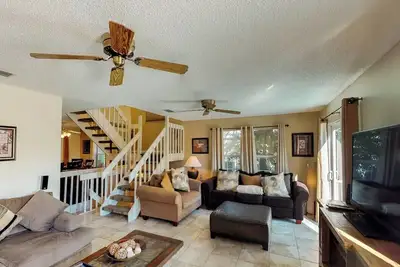 Image de Island-style townhome only 460 steps to Wow of A beach