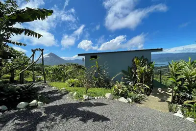 Image de Eco Sol, Volcano and Lake Panoramic View, with hammock.