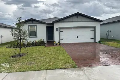 Image de Charming 3-bedroom house with WiFi and Ac in Winter Haven 5Mi Legoland