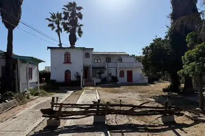 Image de La Casa en Cantil is a charming hacienda style home in Playas de Rosarito