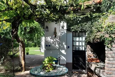 Image de Guest House Muñiz. com | Exclusive use, 20m2 covered, park of 1000m2.