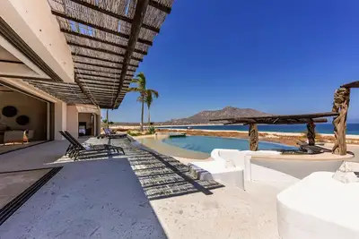 Image de Beachfront, incredible views, 4bd, 4+ba, fish/swim/snorkel in the Sea of Cortez