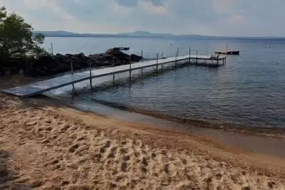 Image de Cottage on Sebago Lake with Private Beach