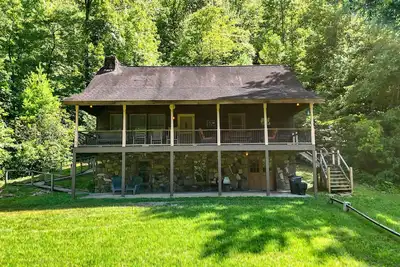 Image de Berrey Patch-Creek Front-Firepit- Pet Friendly