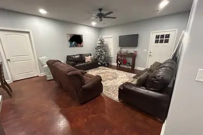 Image de Charming 3-bedroom house with WiFi and Ac in fabulous New Albany