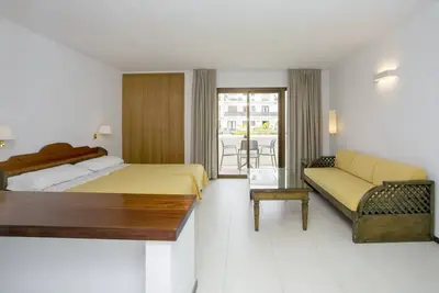 Image de [Owner Direct: Bnllc-St3] - Cozy Studio in Santa Eulalia 50m Beach and center