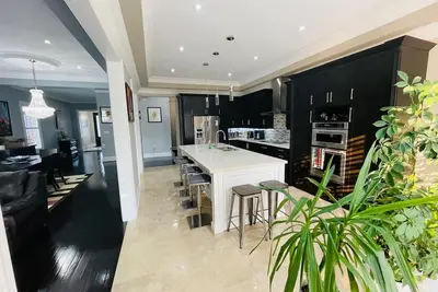 Image de 4 Bedroom Spacious Enclave near Lake Wilcox